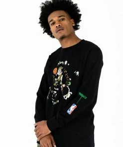 The Loyalist Basketball Bandulu Celtics Long Sleeve T-Shirt